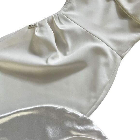 Stella Bridal Gown in White Bronx and Banco - Picture 11 of 16